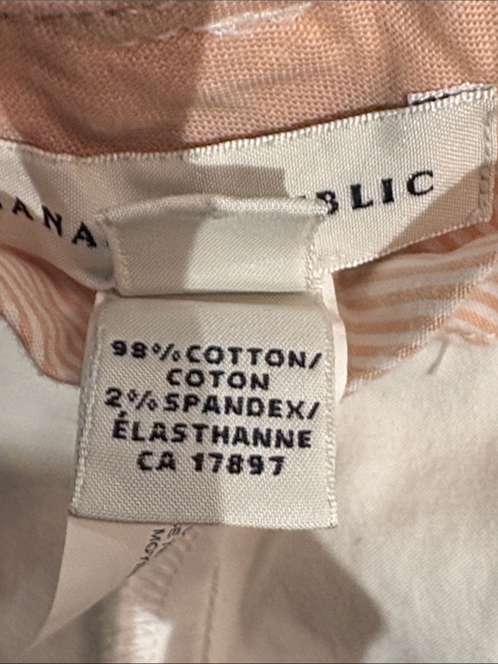 Banana Republic White Women’s Bermuda Shorts - Picture 6 of 6